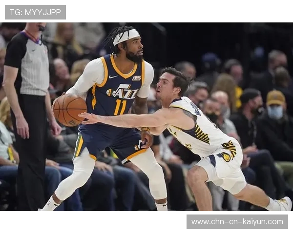 爵士客战步行者：攻守转换节奏成胜负关键，内线冲击定乾坤